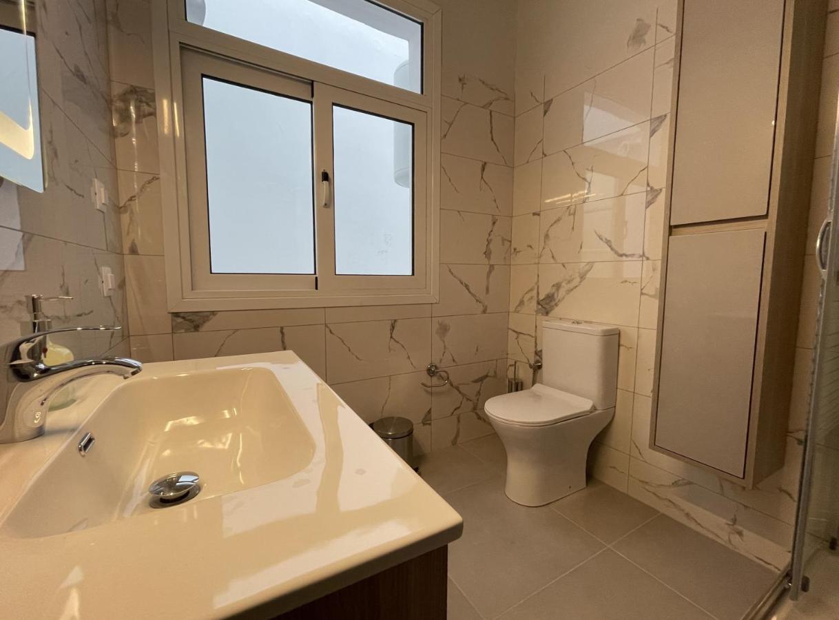 Central Park Apartments Kandiye Dış mekan fotoğraf